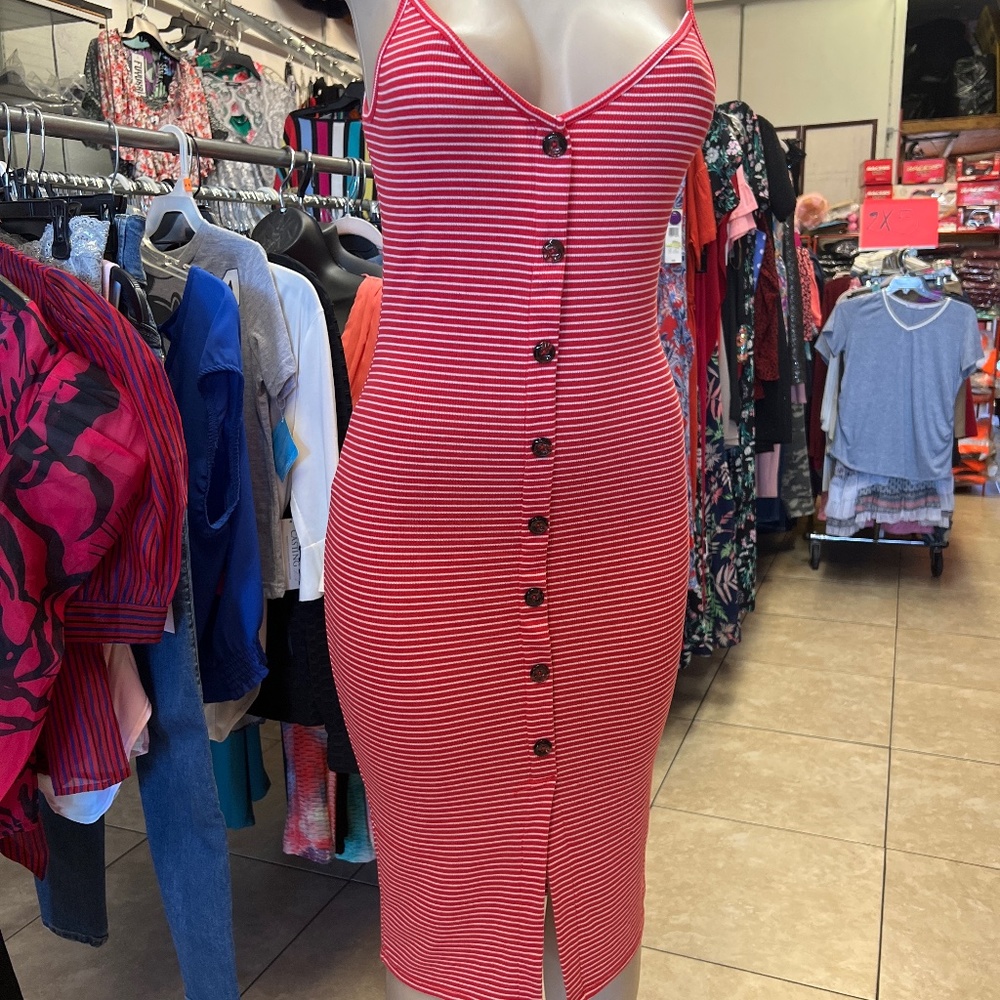 HEART HIPS RED AND WHITE DRESS SZE LARGE